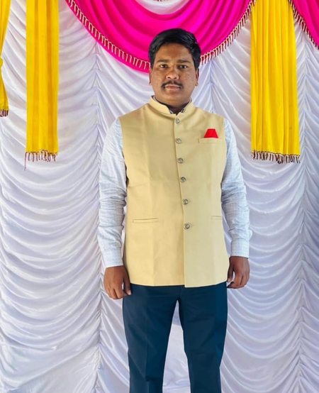 कच्छ के युवा भाजपा नेता व्रजेशभाई पावागढ़ी के निधन पर पीएम मोदी ने जताया शोक, पिता से फोन पर की बात