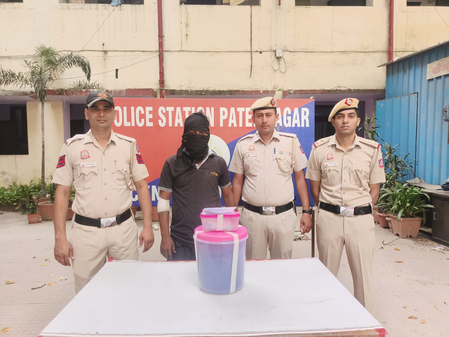 ऑपरेशन कवच के तहत दिल्ली पुलिस ने 22 मामलों में वांछित अपराधी को 1.38 किलो गांजे के साथ किया गिरफ्तार