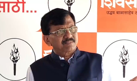 टाइगर श्रॉफ पर हुए हमले को लेकर संजय राउत ने मुख्यमंत्री को घेरा, कहा- सरकार को बर्खास्त कर देना चाहिए