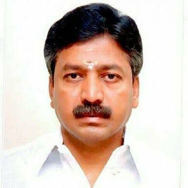 एआईएडीएमके में आंतरिक संकट गहराया, सी. वी शनमुगम ने की टीवीके सरकार को समर्थन देने की घोषणा