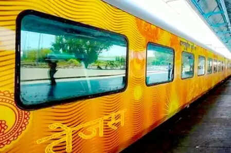 ऑपरेशन नारकोस में बड़ी कामयाबी: भागलपुर स्टेशन पर 30 हजार की नशीली कफ सिरप जब्त