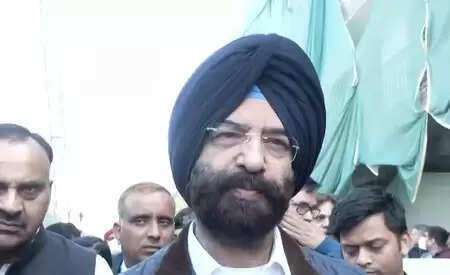 रेखा गुप्ता के नेतृत्व में सरकार प्रदूषण के खिलाफ युद्ध लड़ रही है: सिरसा