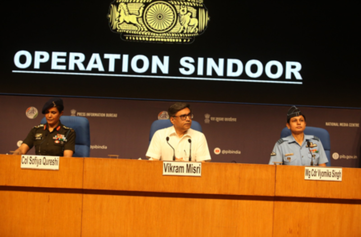 '25 मिनट के अंदर &lsquo;ऑपरेशन सिंदूर&rsquo; पूरा', कर्नल सोफिया कुरैशी और विंग कमांडर व्योमिका सिंह बोलीं- 9 आतंकी ठिकाने तबाह