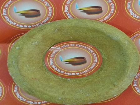 मध्य प्रदेश: नर्मदा को बचाने की पहल, एसएचजी ने शुरू किया बायोडिग्रेडेबल दीयों का निर्माण