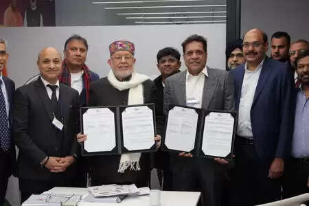 एएम ग्रीन ग्रुप और यूपी सरकार के बीच बड़ा समझौता, 25 अरब डॉलर के निवेश से बनेगा 1 गीगावाट एआई डाटा सेंटर