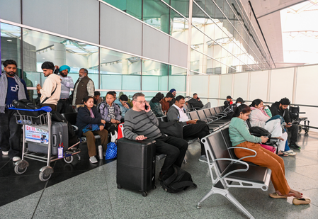 मिडिल ईस्ट संकट गहराया: तीन दिन से बंद दुबई एयरपोर्ट, 3,000 से अधिक फ्लाइट रद्द