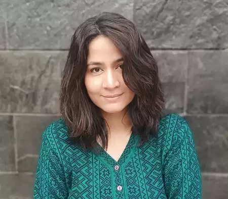 दिल्ली शब्दोत्सव 2026 : आज समाज गर्व से कहता है कि वह धार्मिक है, यह बदलाव क्रांतिकारी है : अभिनेत्री भाषा सुम्बुली