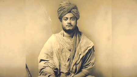 अमित शाह ने स्वामी विवेकानंद को दी श्रद्धांजलि, बोले- 'उनके रास्ते पर चलकर पीएम मोदी कर रहे देश का नेतृत्व'