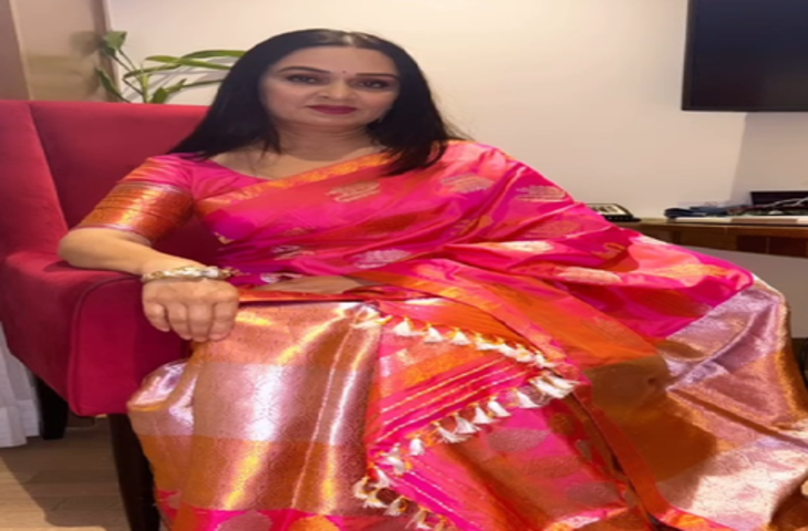 एक्टिंग नहीं आज भी सिंगिंग है पद्मिनी कोल्हापुरी का पहला प्यार, सोशल मीडिया पर प्रशंसक कर रहे सराहना