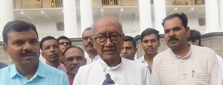 इंदौर में राहुल गांधी के 'छात्रों की गूंज' कार्यक्रम से भाजपा परेशानः दिग्विजय सिंह