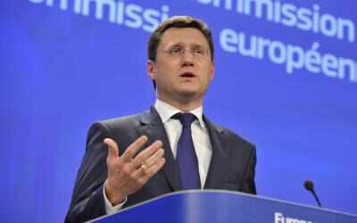 रूस 1 अप्रैल से स्थानीय उत्पादनकर्ताओं के गैसोलीन एक्सपोर्ट पर लगाएगा बैन