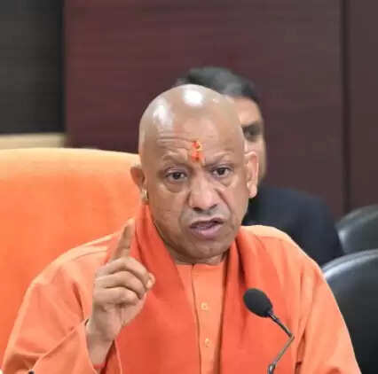 काशी में मंदिरों को तोड़ने का सफेद झूठ फैला रही कांग्रेस: सीएम योगी