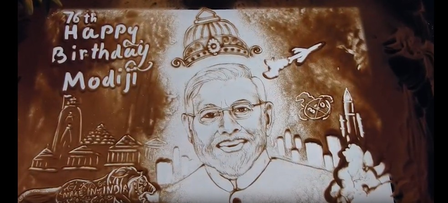 पुरी में पीएम मोदी के जन्मदिन पर बना खास सैंड एनिमेशन, कलाकार मानस साहू ने दी शुभकामनाएं