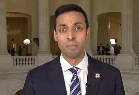 बांग्लादेश में अल्पसंख्यकों की सुरक्षा के लिए यूनुस सरकार ने पर्याप्त कदम नहीं उठाए : अमेरिकी कांग्रेसमैन