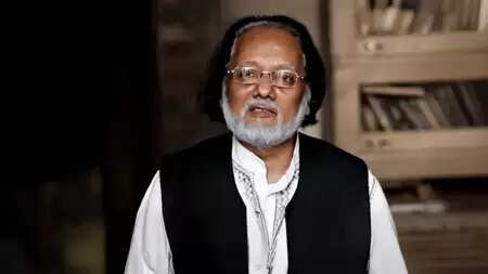 यादों में अनवर : भगवद् गीता के उर्दू अनुवादक, मुशायरों के चहेते और सामाजिक सौहार्द के रहे पैरोकार