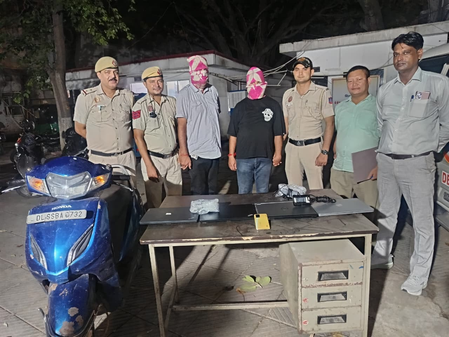 नई दिल्ली : 72 घंटे में धोखाधड़ी का खुलासा, दो आरोपी गिरफ्तार, चारों लैपटॉप बरामद