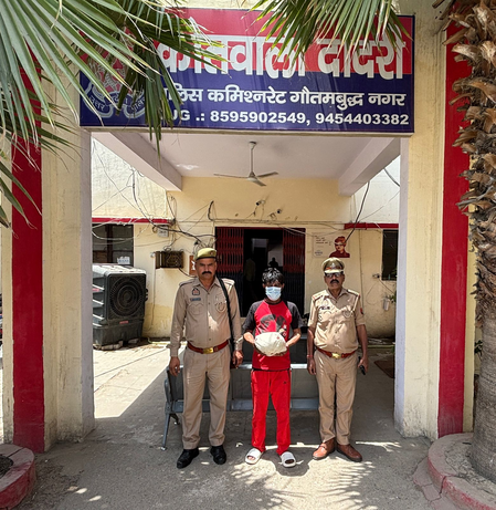 मादक पदार्थों की तस्करी करने के मामलों में दो तस्कर गिरफ्तार, नशे की खेप बरामद