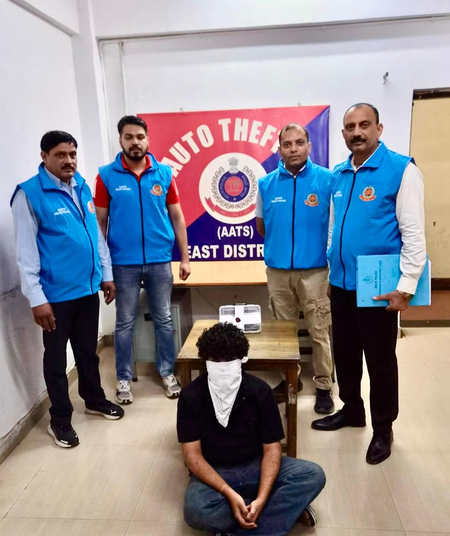 दिल्ली पुलिस ने पिस्तौल और कारतूस के साथ आरोपी को दबोचा