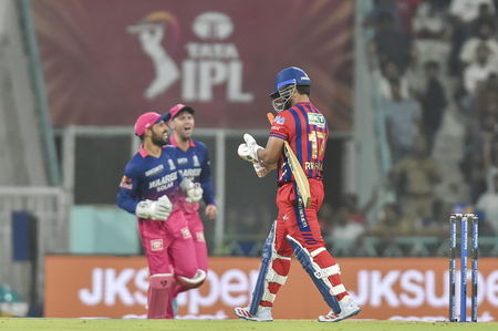 ऋषभ पंत अपने शॉट चयन से निराश होंगे: संजय बांगड़