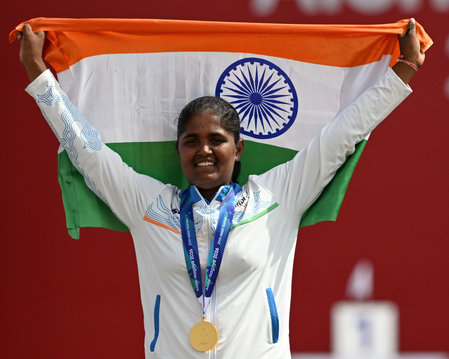 'मुझे अभी भी कुछ महसूस नहीं हो रहा है', ऐतिहासिक गोल्ड जीतने के बाद बोलीं कुमकुम मोहोद