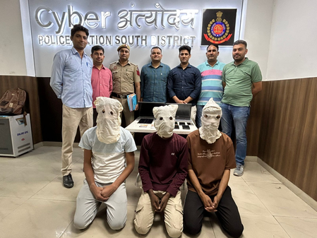 दिल्ली पुलिस ने फर्जी वेबसाइट चलाने वाले साइबर ठग गिरोह का किया भंडाफोड़, 3 गिरफ्तार