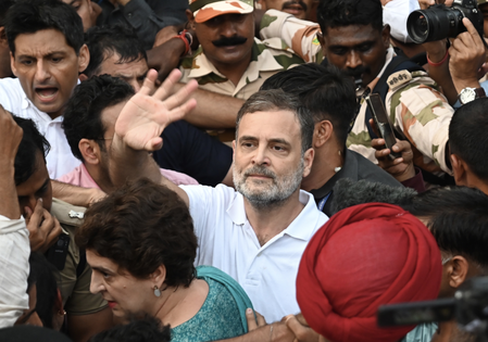 रोज आएंगे, रोकेंगे तो वहीं बैठ जाएंगे, ज्ञानेश कुमार का इस्तीफा लेकर रहेंगे: कांग्रेस
