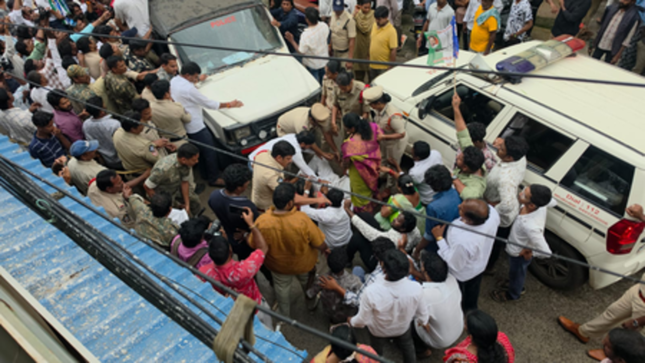 आंध्र प्रदेश: पूर्व सांसद की गिरफ्तारी के बाद वाईएसआरसीपी का सरकार पर हमला, लगाया 'प्रतिशोध की राजनीति' का आरोप