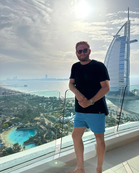 'हमें यहां से निकालो,' दुबई में फंसे बेयरस्टो परिवार की सुरक्षा को लेकर चिंतित