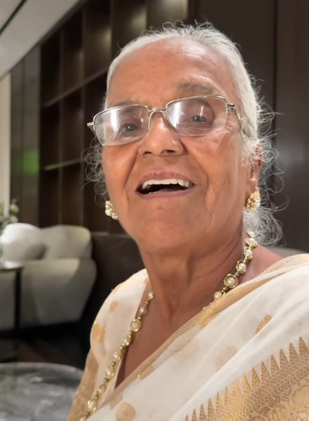 74 साल की बुजुर्ग महिला का हौसला देख दंग रह गए अनुपम खेर, बोले-बच्चों ने साथ नहीं रखा, फिर भी नहीं टूटी हिम्मत