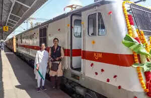 भारतीय रेल ने इन्फ्रास्ट्रक्चर के आधुनिकीकरण के लिए 871 करोड़ रुपए की परियोजनाओं को मंजूरी दी