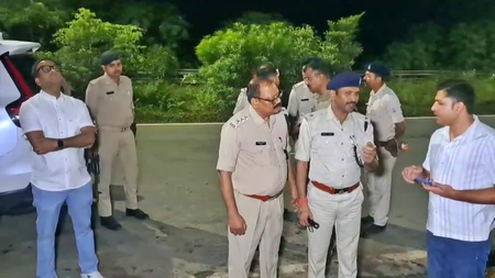 जमशेदपुर: मरीन ड्राइव के जंगल में पुलिस एनकाउंटर, दो अपराधियों के पैर में लगी गोली