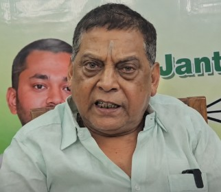 तेजस्वी के 'खजाना खाली' वाले आरोप पर नीरज कुमार बोले- खजाना खाली नहीं, विपक्ष का दिमाग डायवर्ट