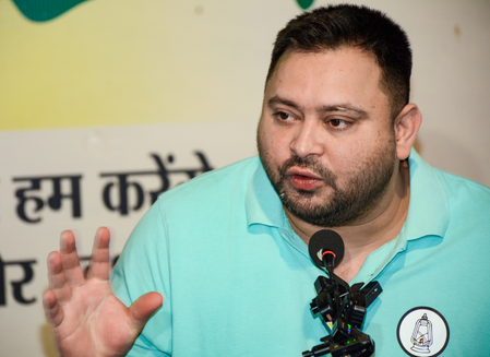 बांकीपुर उपचुनाव : राजद ने चुनाव लड़ने का किया ऐलान, महागठबंधन में सीट को लेकर बढ़ी हलचल