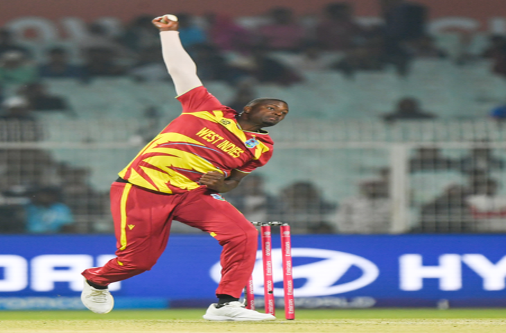 जेसन होल्डर ने लगाया टी20 विकेटों का शतक, वेस्टइंडीज के पहले गेंदबाज बने