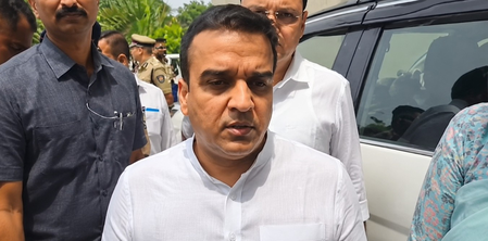 डिप्टी सीएम हर्ष संघवी ने बताया, 'भारी बारिश के दौरान सूरत के लोगों ने एक-दूसरे को पहुंचाई मदद'