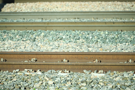 प्रयागराज में बड़ा हादसा, ट्रेन से कटकर पांच लोगों की मौत