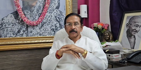 सीजेपी प्रोटेस्ट और एसआईआर पर कांग्रेस का हमला, चुनाव आयोग की निष्पक्षता पर उठाए सवाल
