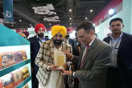 विश्व पुस्तक मेले में भारतीय सेना के शौर्य को बारीकी से प्रदर्शित किया गया: सीएम मान