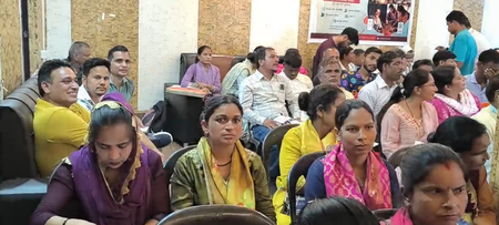 पीएम विश्वकर्मा योजनाः चमोली में अधिकारियों ने लाभार्थियों को मार्केटिंग और एआई की दी ट्रेनिंग