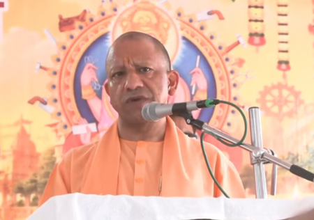 भगवान विश्वकर्मा सृष्टि और पीएम मोदी नए भारत के शिल्पी : सीएम योगी