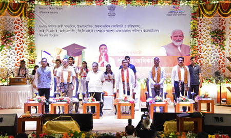 पश्चिम बंगाल: मुख्यमंत्री सुवेंदु अधिकारी ने 'विवेकानंद मेरिट छात्रवृत्ति' की घोषणा की