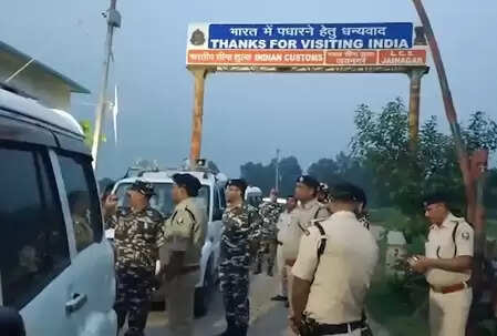 भारत-नेपाल सीमा पर हाई अलर्ट, हिंसक प्रदर्शन के बाद बढ़ाई गई सुरक्षा