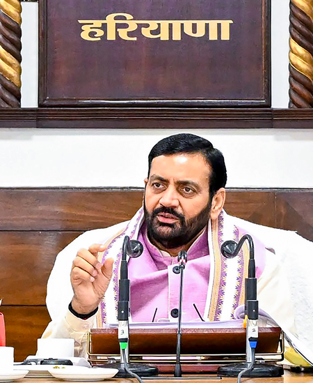 युवाओं को मानवता और निस्वार्थ सेवा से जुड़ना चाहिए : नायब सिंह सैनी
