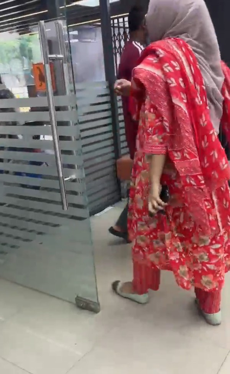 हैदराबाद में हिंदू छात्र से जबरन 'कलमा' और 'फातिहा' पढ़वाने का आरोप, भारी विरोध के बाद स्कूल ने टीचर को निकाला