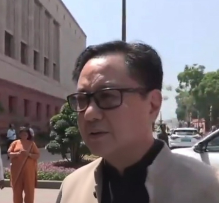 एनडीए सांसदों का विपक्ष पर तंज, बोले- नारी शक्ति के अपमान को ऐतिहासिक जीत बता रही कांग्रेस