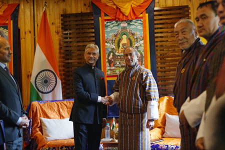 विदेश मंत्री जयशंकर और उनके भूटानी समकक्ष ने बहुआयामी साझेदारी को आगे बढ़ाने पर चर्चा की