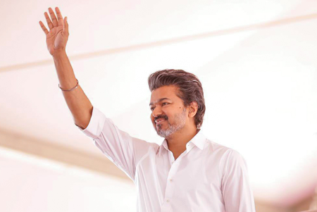 चुनाव के बाद विजय की आध्यात्मिक यात्रा जारी, तिरुचेंदूर के बाद शिरडी रवाना हुए