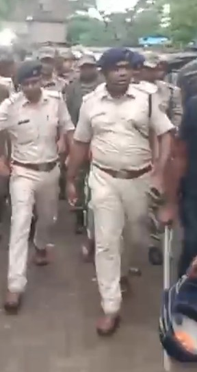 पश्चिम बंगाल के बारुईपुर में छात्रा से छेड़छाड़ मामले में दो नाबालिग हिरासत में