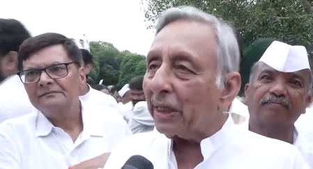 सरकार ने मुसलमानों के प्रति नफरत की वजह से 'वंदे मातरम' का पूरा पाठ किया अनिवार्य : मणिशंकर अय्यर