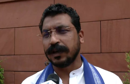 चंद्र शेखर आजाद ने मुख्य चुनाव आयुक्त की नियुक्ति में पारदर्शिता की मांग की